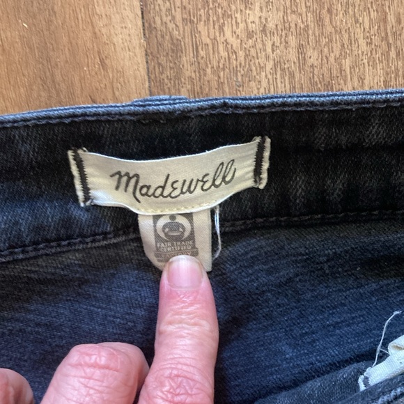 Madewell curvy petite kick out jeans distressed black size 30 petite - Picture 2 of 9